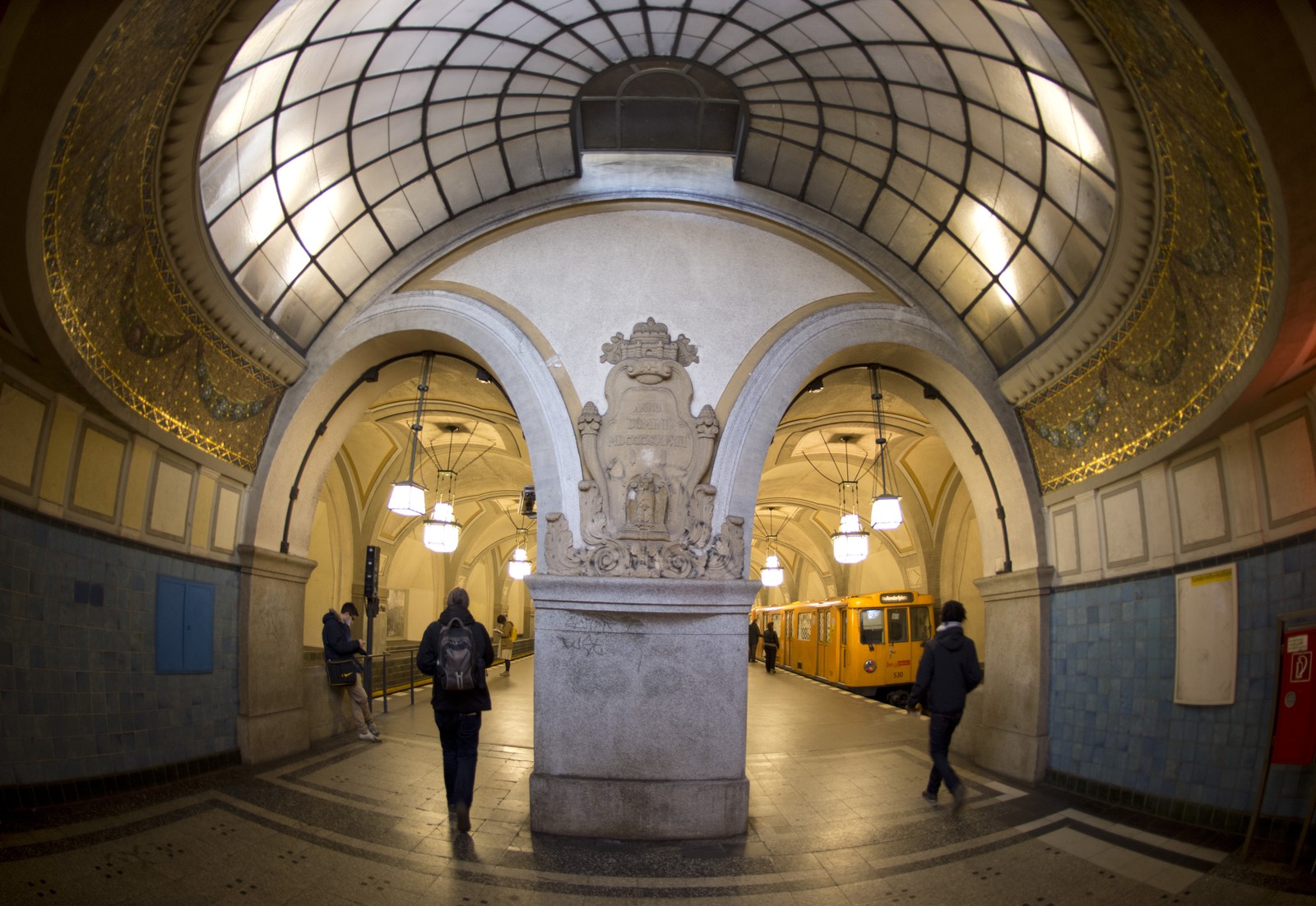 Хайдельбергер метро в Берлине станция