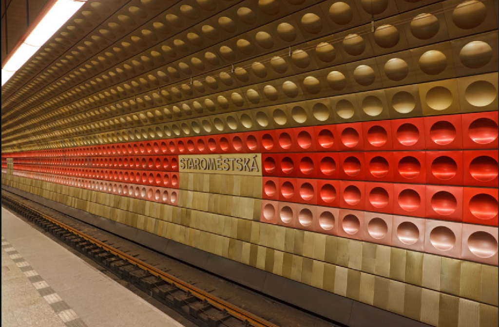 фото в метро Чехии